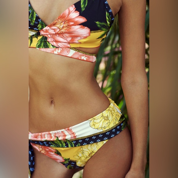 Agua Bendita Other - Agua Bendita Voila Perla Bottom